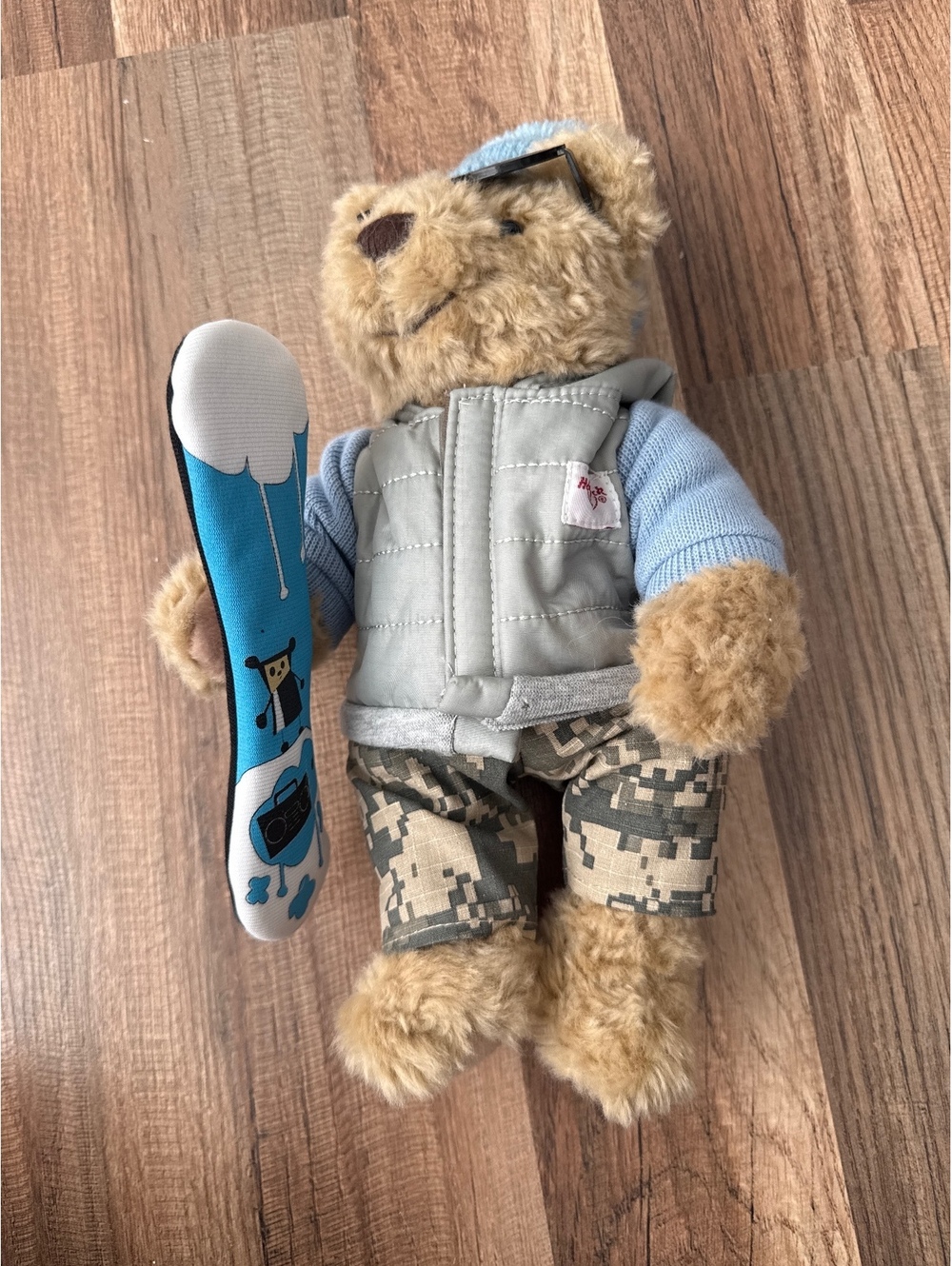 Hard Rock Cafe Denver Collectible Bear Plush with Ski Accessory